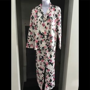 NWT Love & Lore Satin Pyjamas Small/Medium
